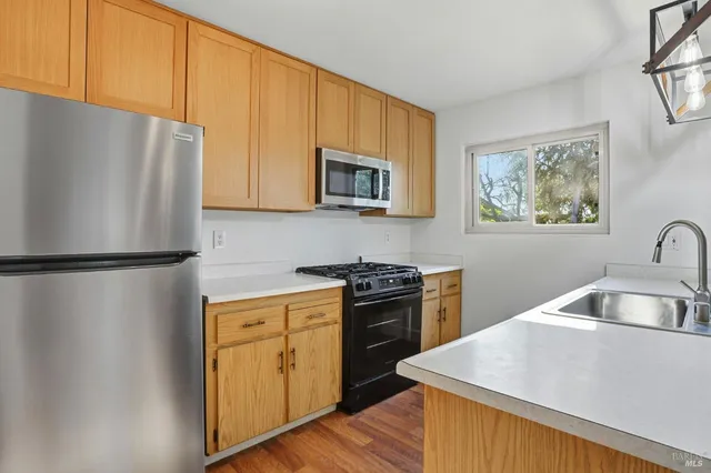 $749,000 | 7236 Cadiz Court, Rohnert Park, CA 94928