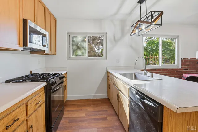 $749,000 | 7236 Cadiz Court, Rohnert Park, CA 94928