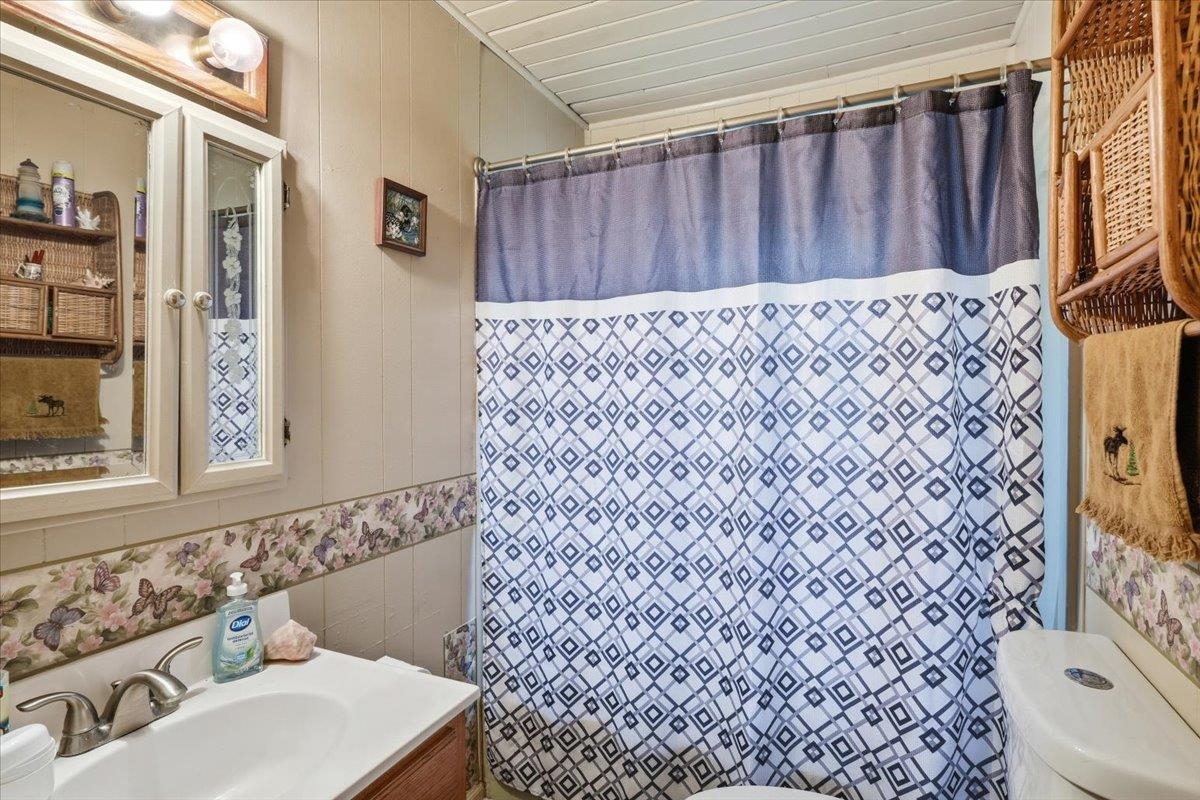 3637 Noyestar Road Walden, VT 05836 - Photo 20 of 39