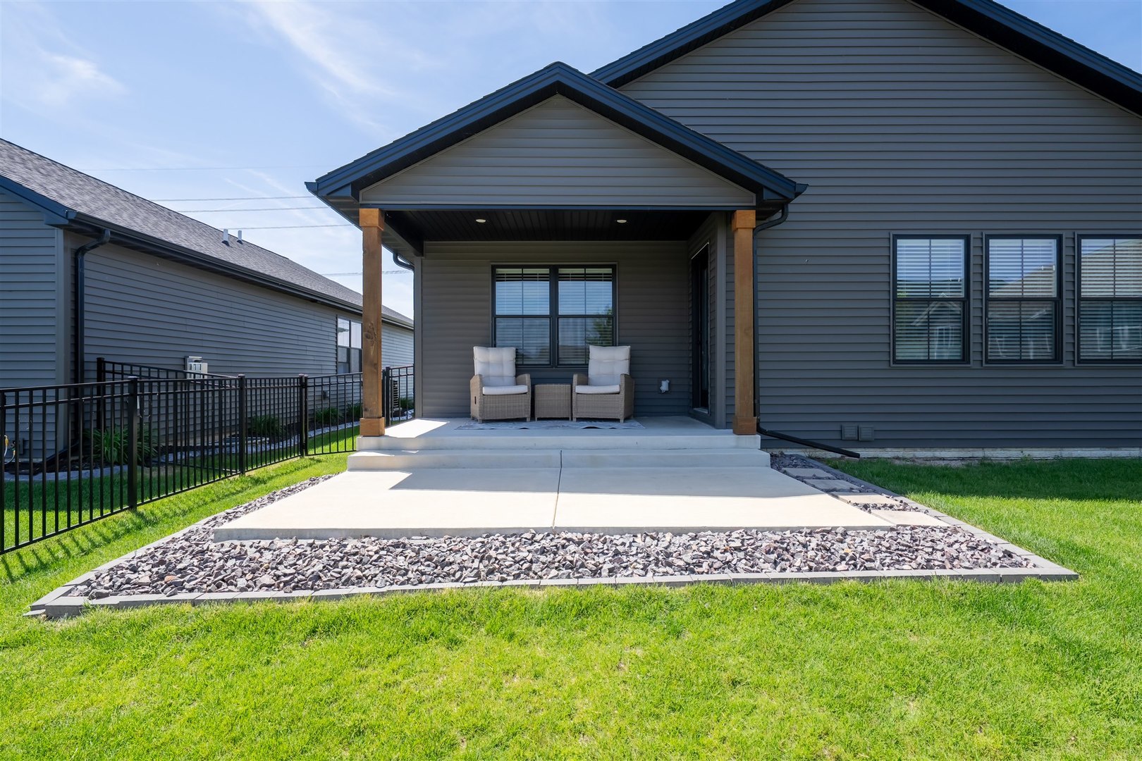 1172 Hershey Road Normal, IL 61761 - Photo 37 of 37 a front view of a house with garden