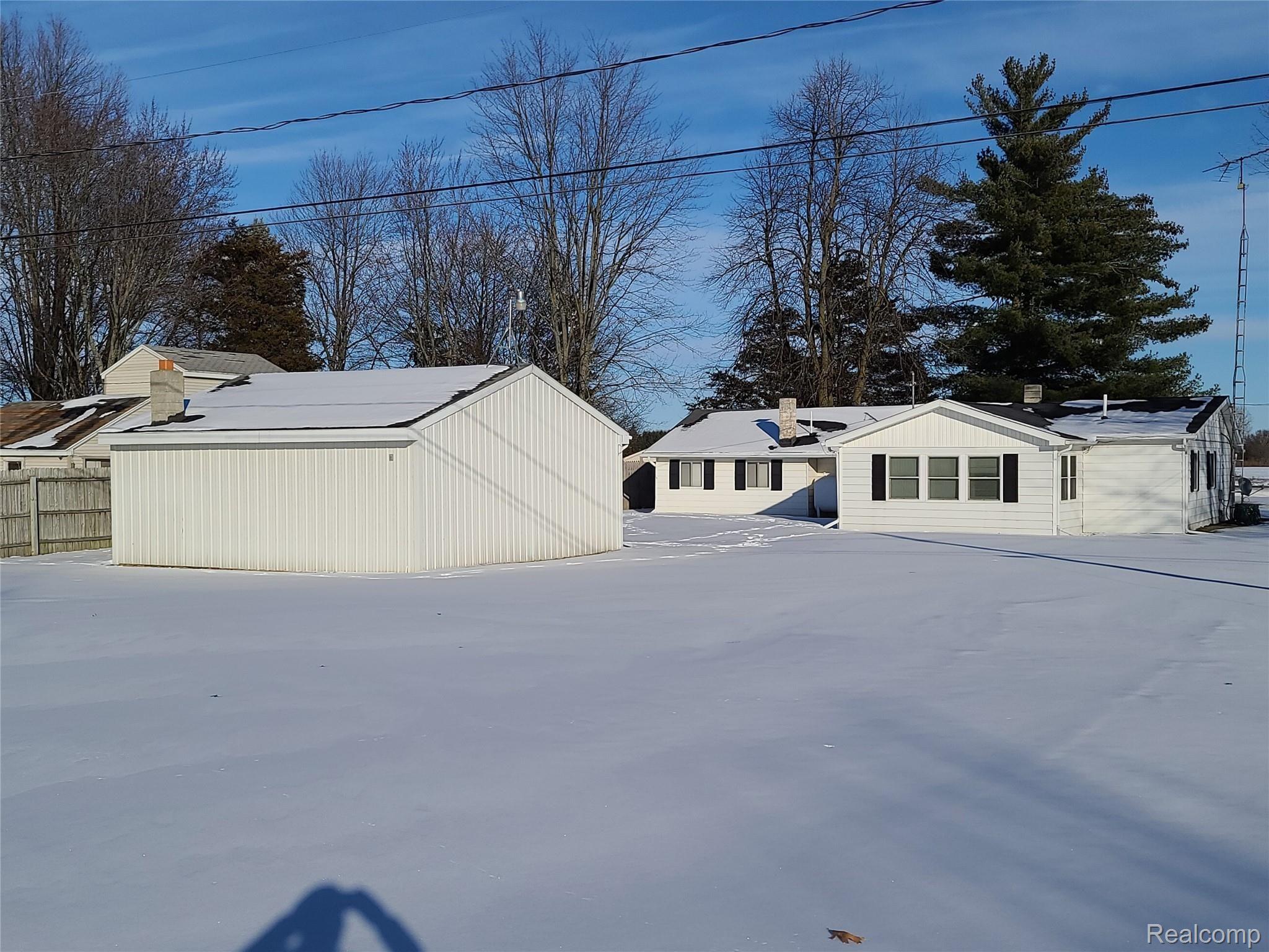 6974 South State Road Bancroft, MI 48414 - Photo 8 of 28 Back 3.jpg