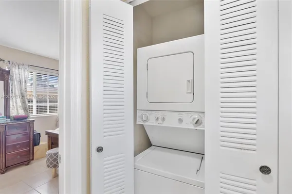 $319,000 | 2186 Northeast 167th Street, Unit 1111, North Miami Beach, FL 33162