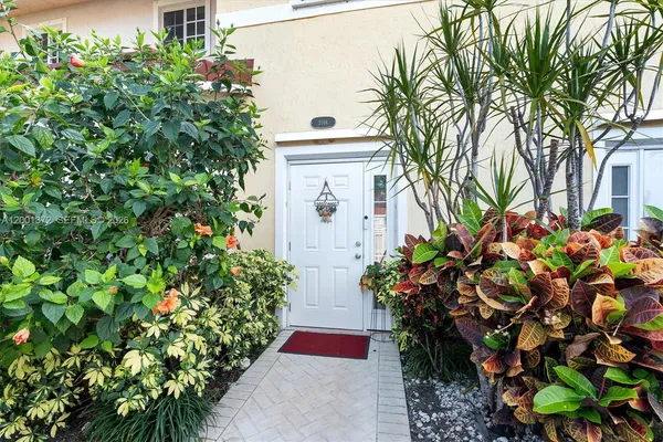 $319,000 | 2186 Northeast 167th Street, Unit 1111, North Miami Beach, FL 33162