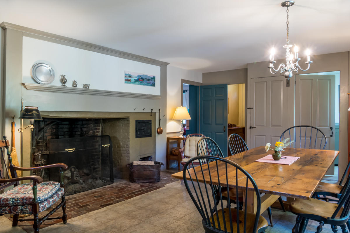 83 Gray Road North Yarmouth, ME 04097 - Photo 14 of 57 12-Kitchen Dining (1 of 3)
