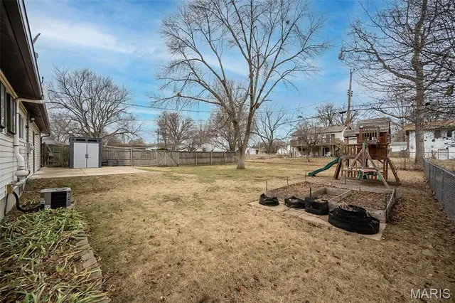 $180,000 | 583 Candle Light Lane, Hazelwood, MO 63042