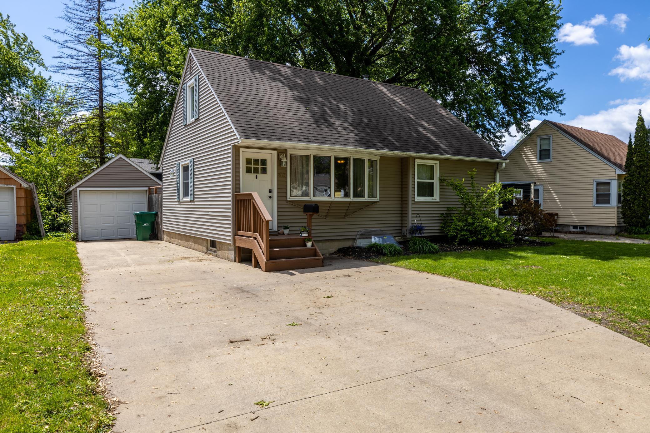 802 19th Street Southwest Austin, MN 55912 - Photo 2 of 23 Gallery Image 2