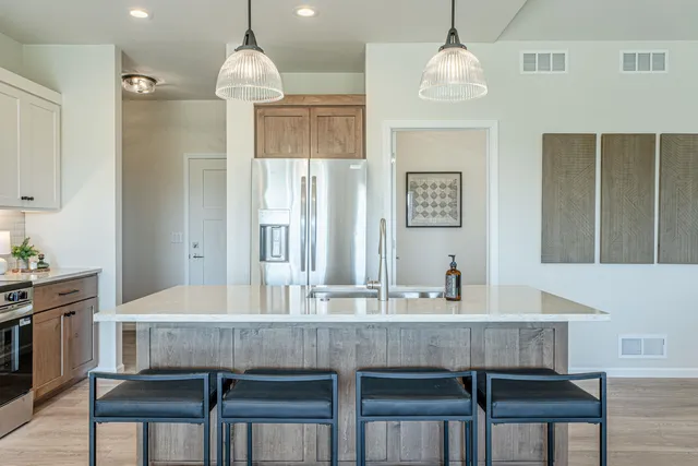 $529,000 | 106 Garrett, Barneveld, WI 53507