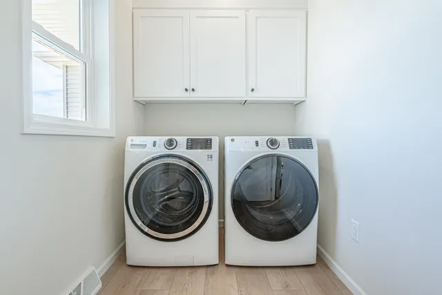 $529,000 | 106 Garrett, Barneveld, WI 53507