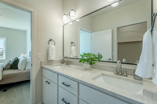 $529,000 | 106 Garrett, Barneveld, WI 53507