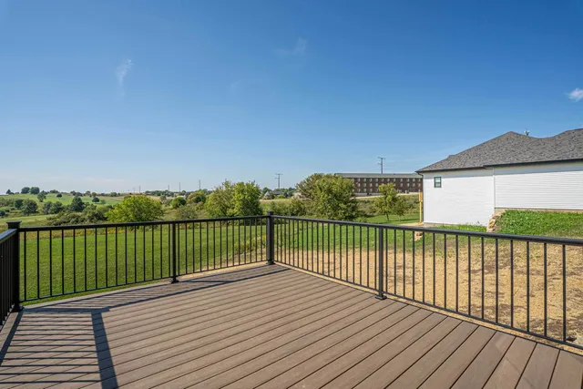 $529,000 | 106 Garrett, Barneveld, WI 53507