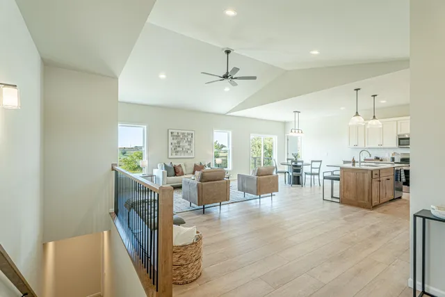 $529,000 | 106 Garrett, Barneveld, WI 53507