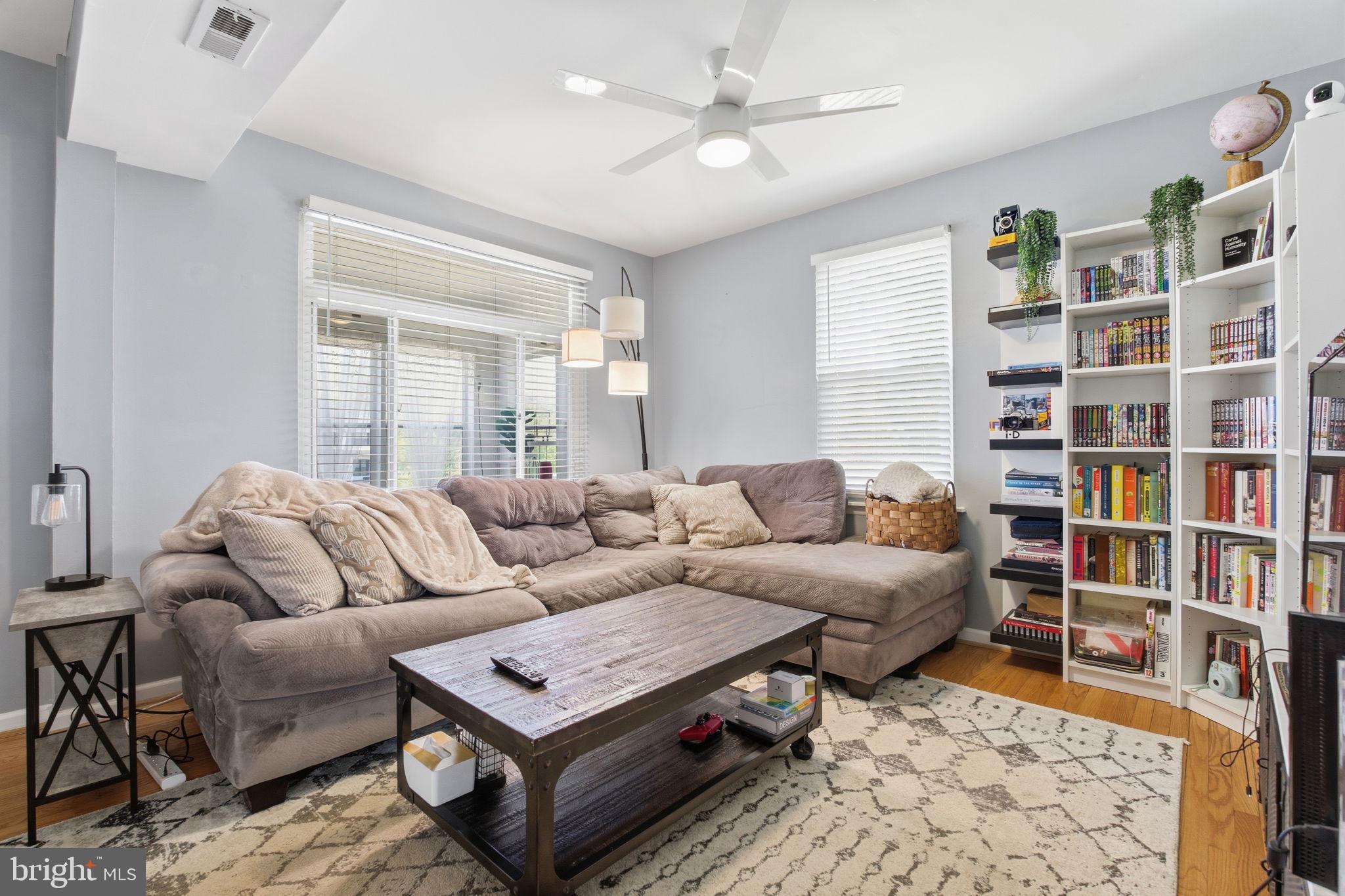 9531 Burton Avenue Baltimore, MD 21234 - Photo 7 of 34