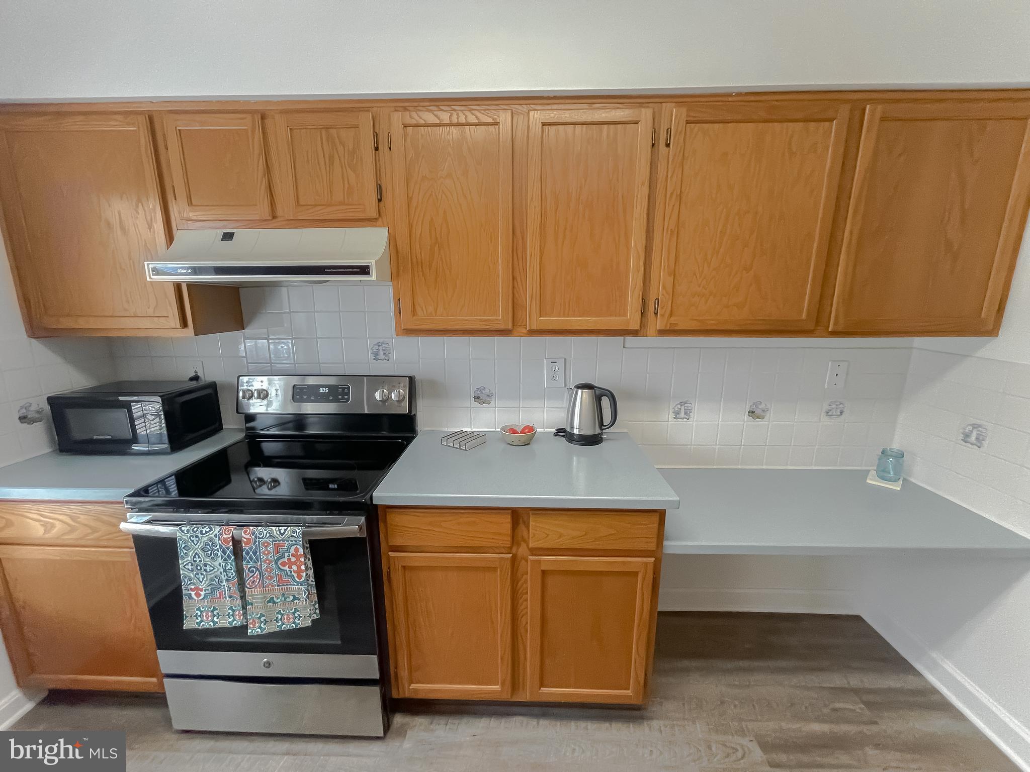 9250 Cherry Lane, Unit 4 Laurel, MD 20708 - Photo 13 of 44 A place to have a desk