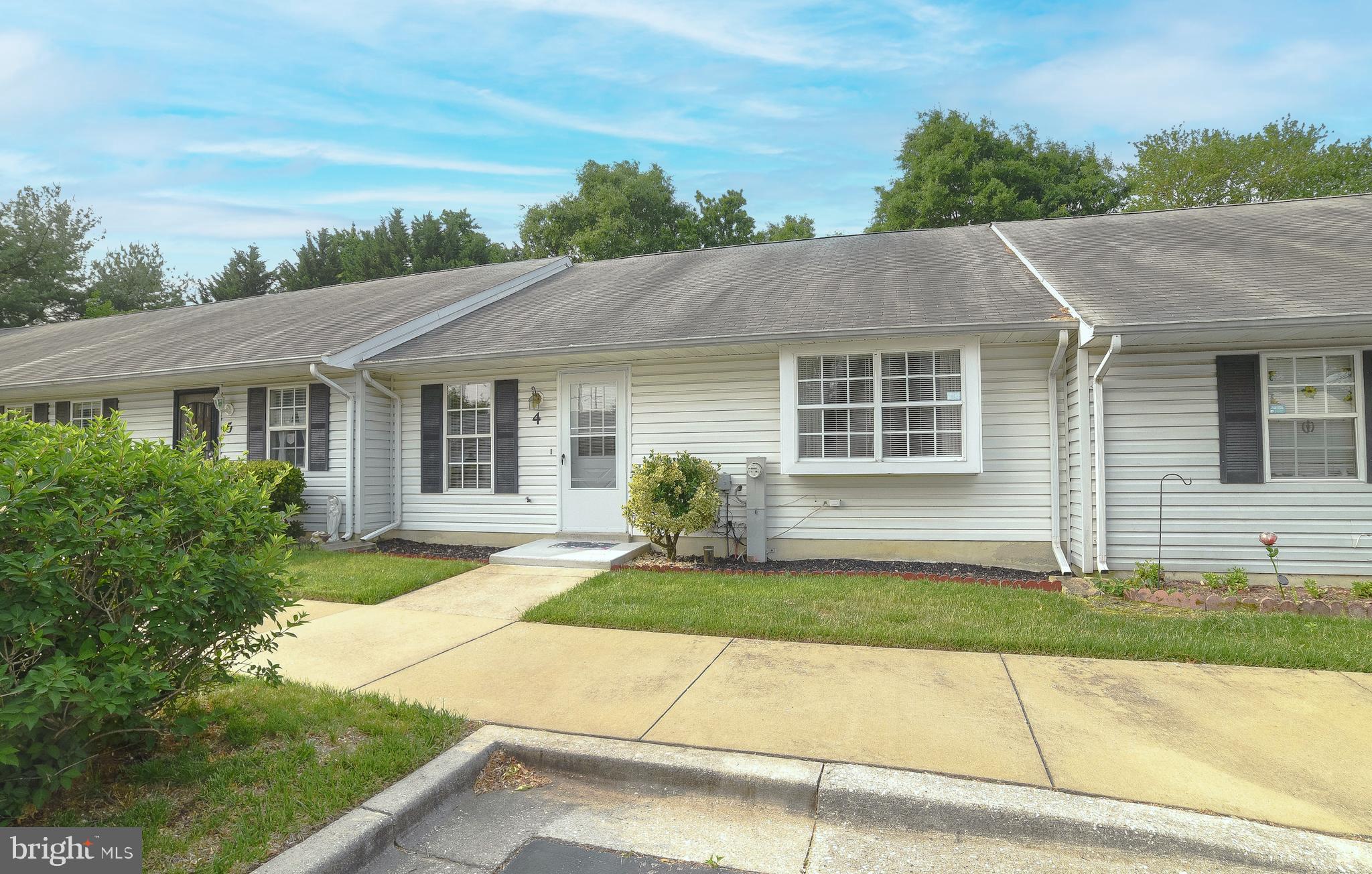 9250 Cherry Lane, Unit 4 Laurel, MD 20708 - Photo 2 of 44 A beautiful bay window
