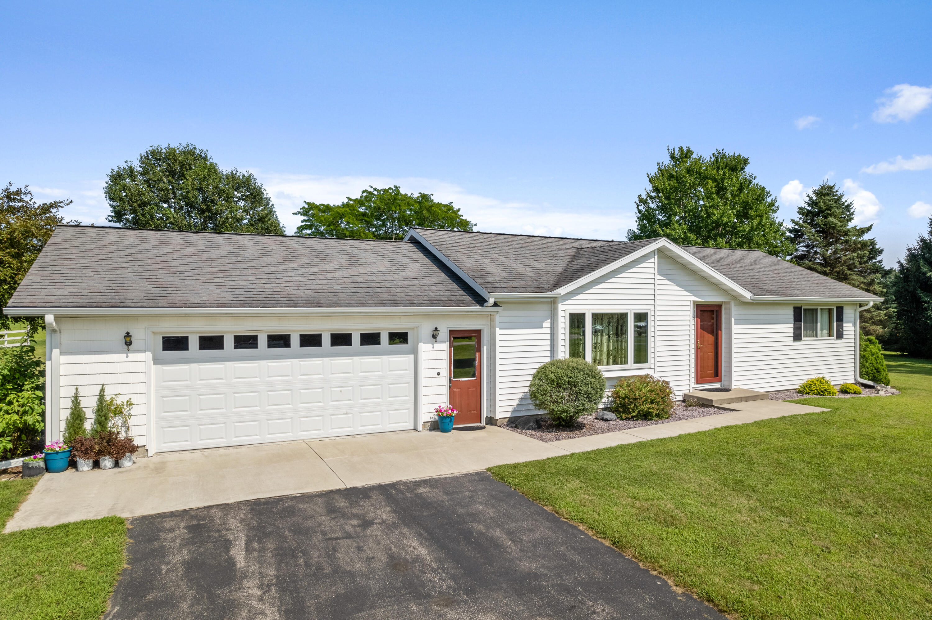 18184 Iceland Road Sparta, WI 54656 - Photo 1 of 1 18184 Iceland (1)