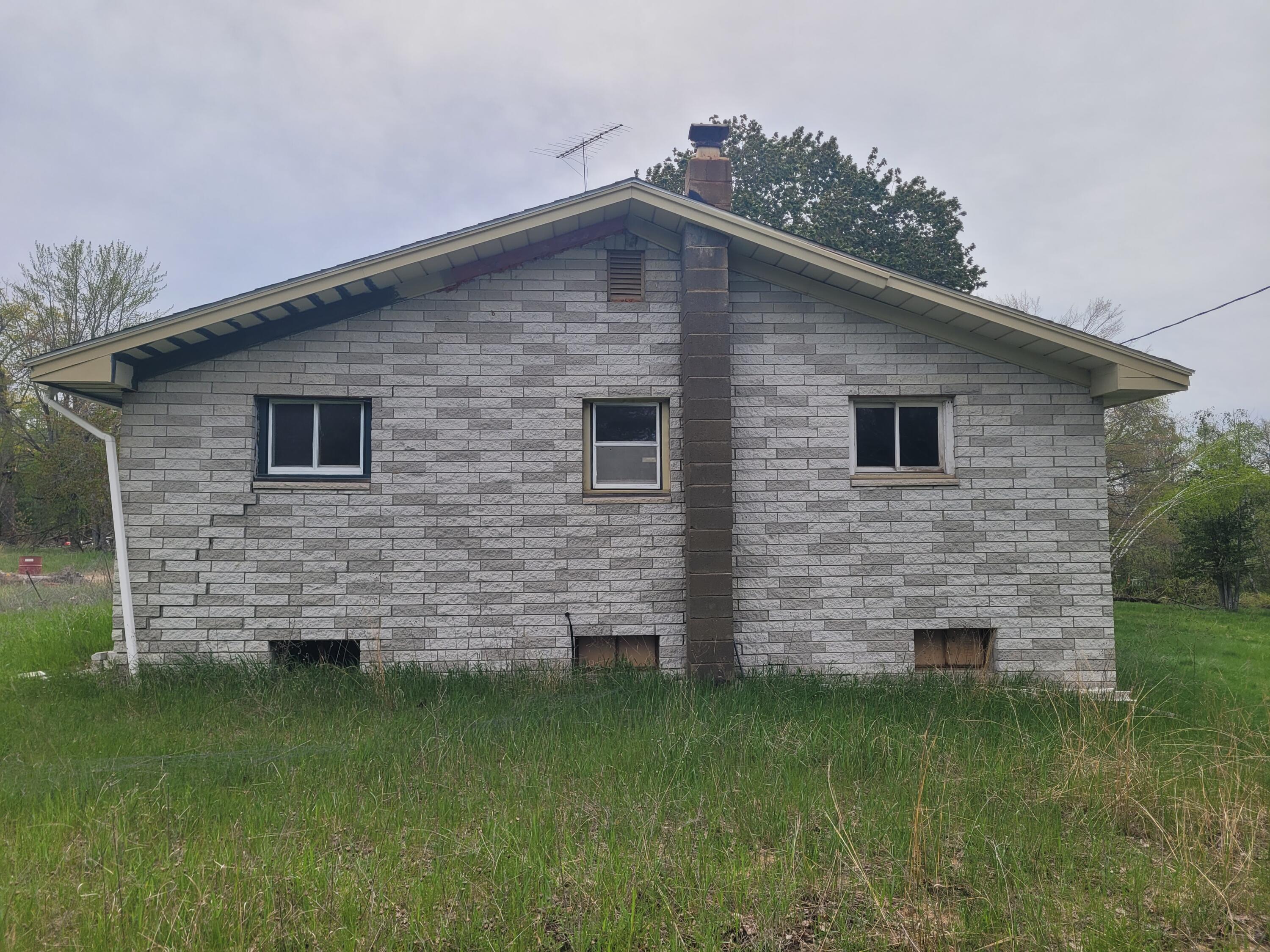 12902 Kohlman Road Atlanta, MI 49709 - Photo 9 of 36 20250520_164130