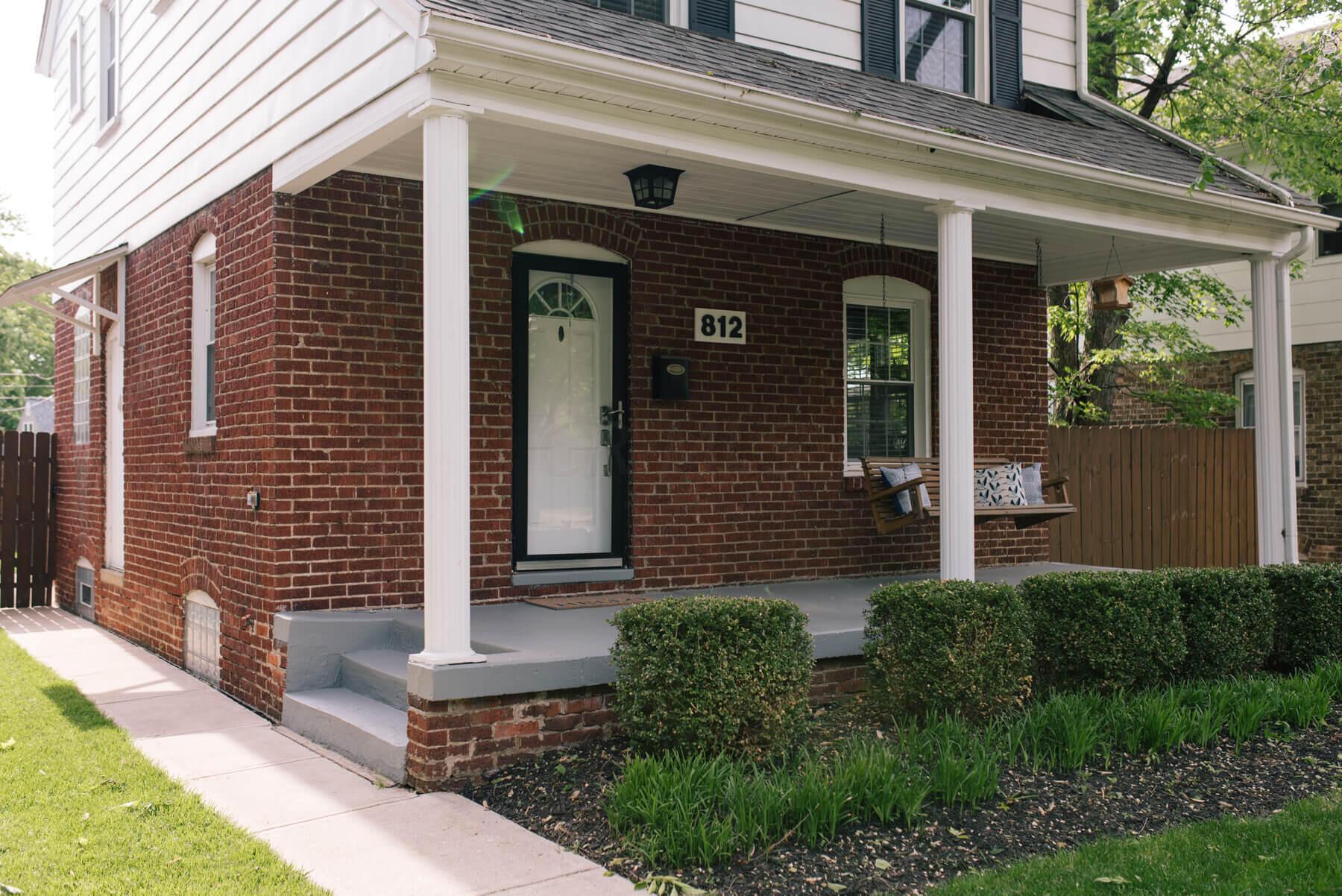 812 Gladden Road Columbus, OH 43212 - Photo 3 of 58 DSC_9158