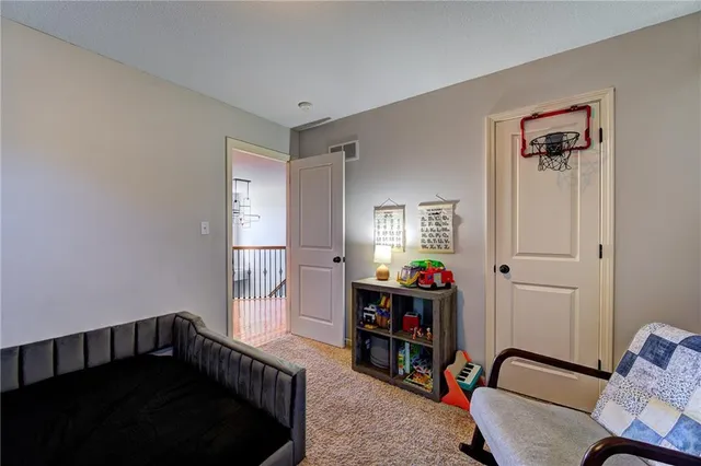 $485,000 | 4404 Southwest Flintrock Drive, Lee's Summit, MO 64082