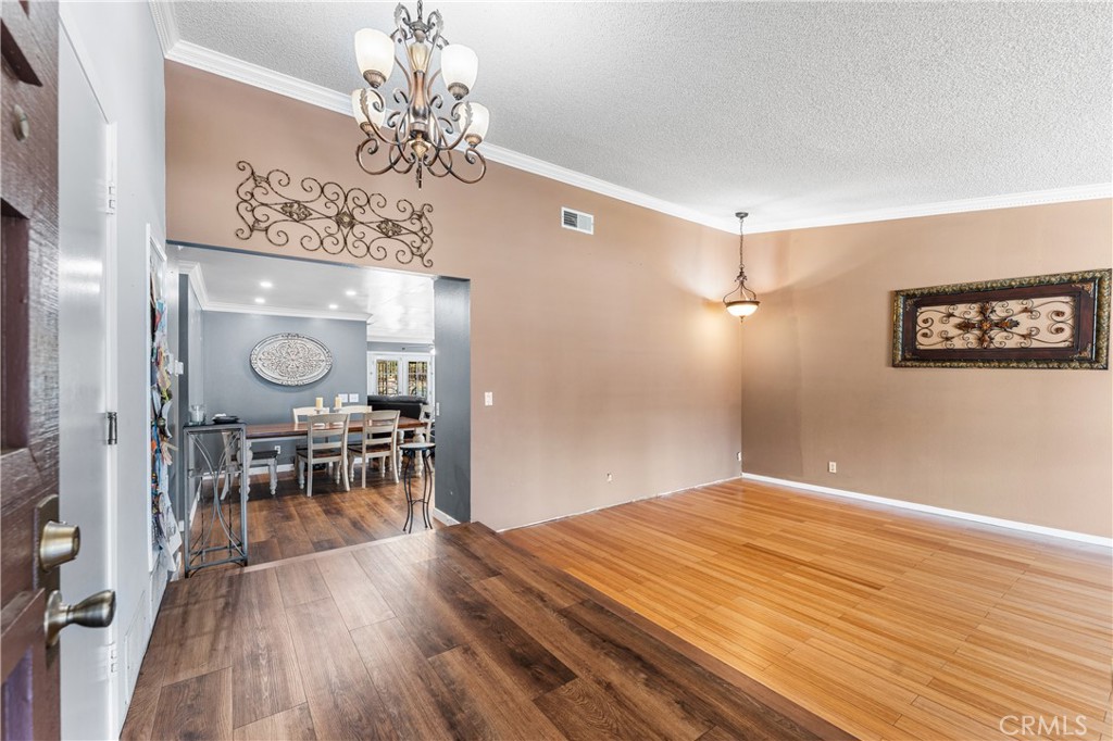 16035 Circle Diamond Road Sylmar, CA 91342 - Photo 16 of 87