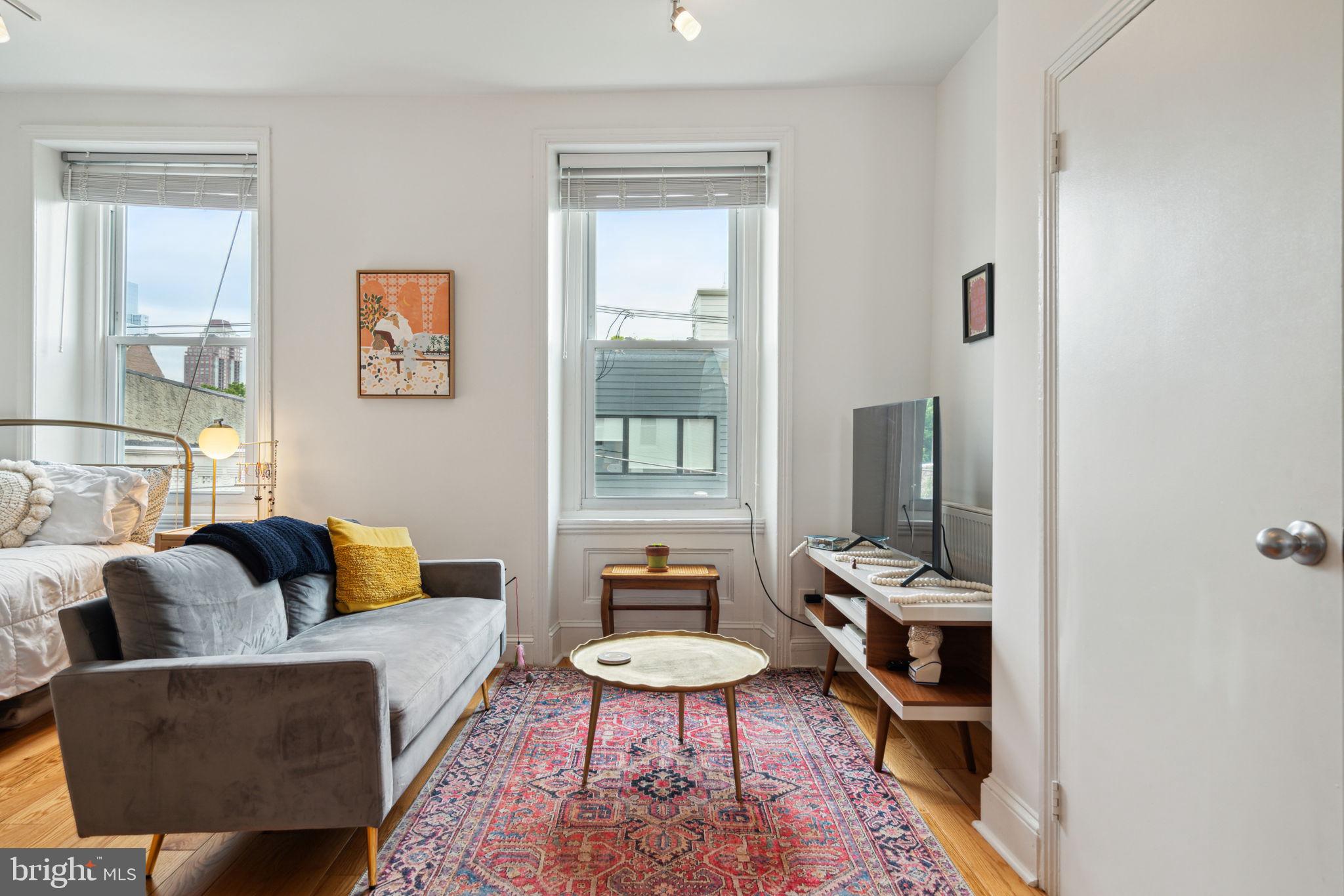 726 South 19th Street Philadelphia, PA 19146 - Photo 4 of 20 Unit 3