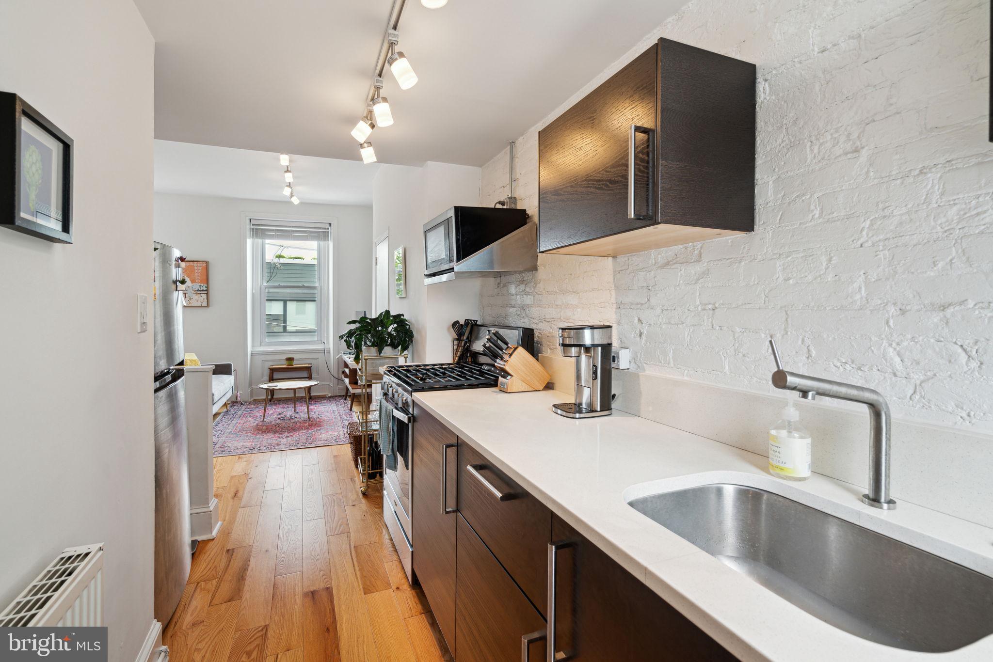 726 South 19th Street Philadelphia, PA 19146 - Photo 7 of 20 Unit 3