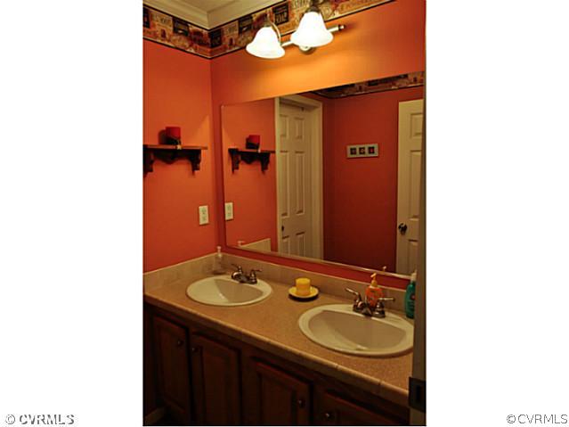 22950 Johnson Road Jetersville, VA 23083 - Photo 18 of 24 Bathroom
