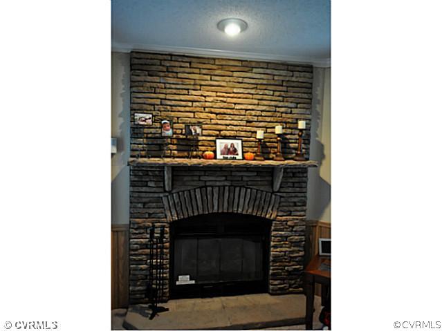 22950 Johnson Road Jetersville, VA 23083 - Photo 22 of 24 Den/Family/Great Room
