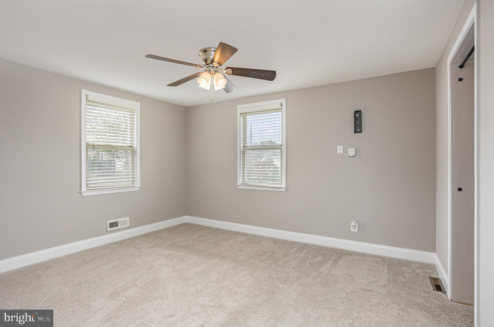 348 Poplar Road Essex, MD 21221 - Photo 15 of 37 Gallery Image 15