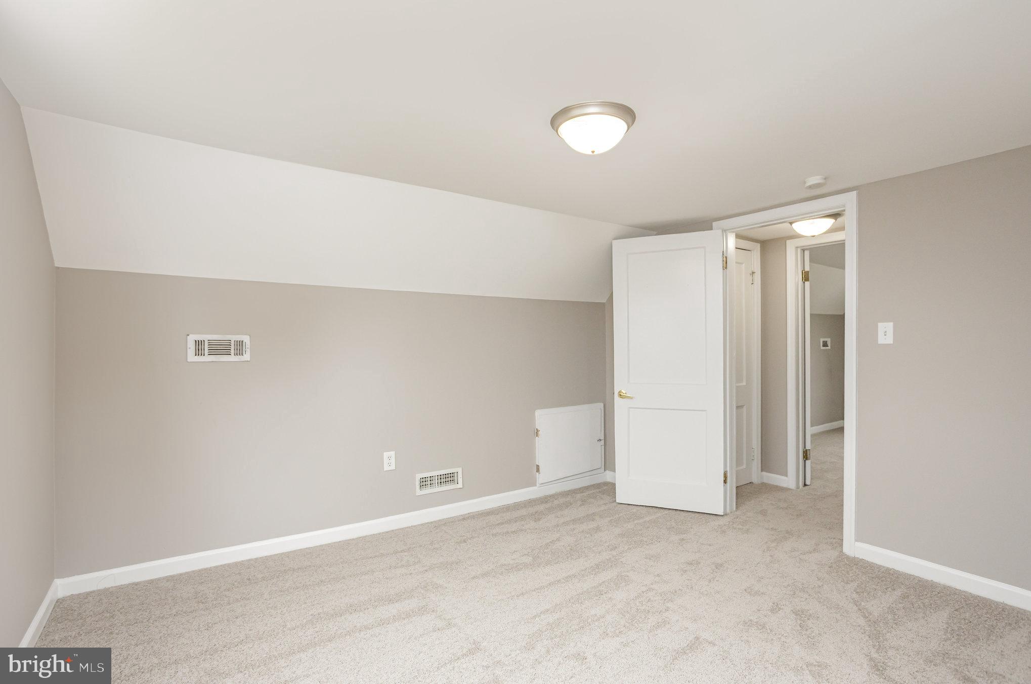 348 Poplar Road Essex, MD 21221 - Photo 21 of 37 Gallery Image 21