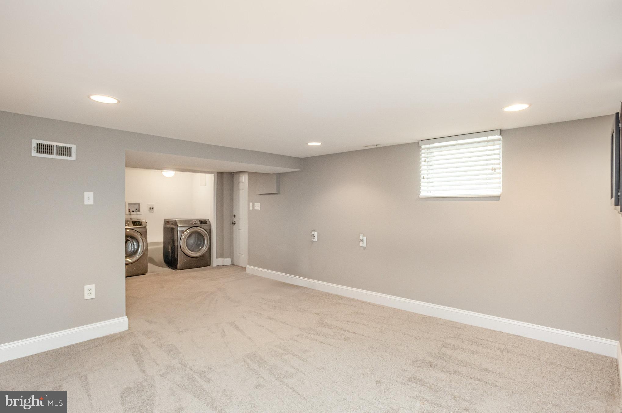 348 Poplar Road Essex, MD 21221 - Photo 25 of 37 Gallery Image 25