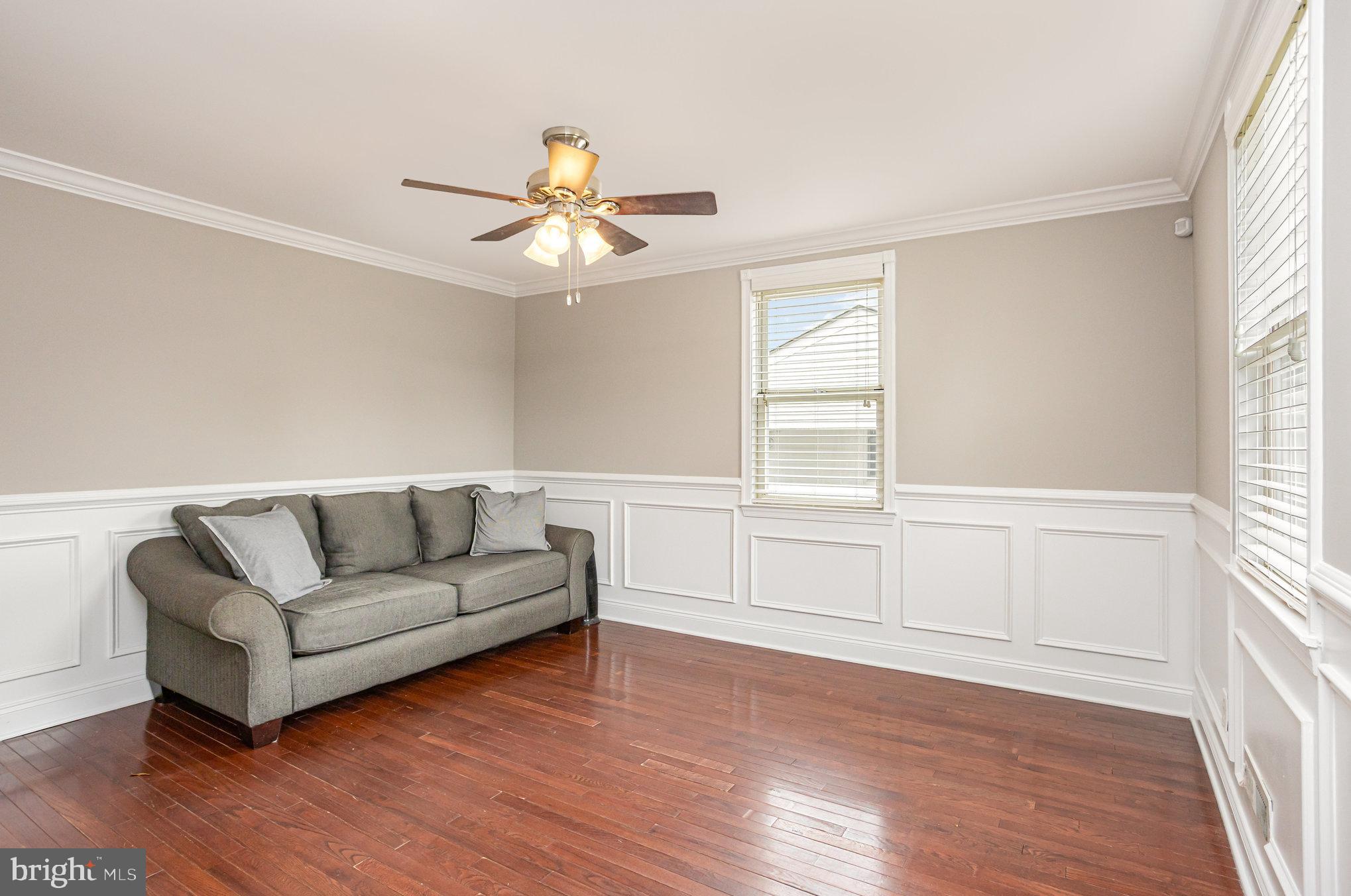 348 Poplar Road Essex, MD 21221 - Photo 3 of 37 Gallery Image 3