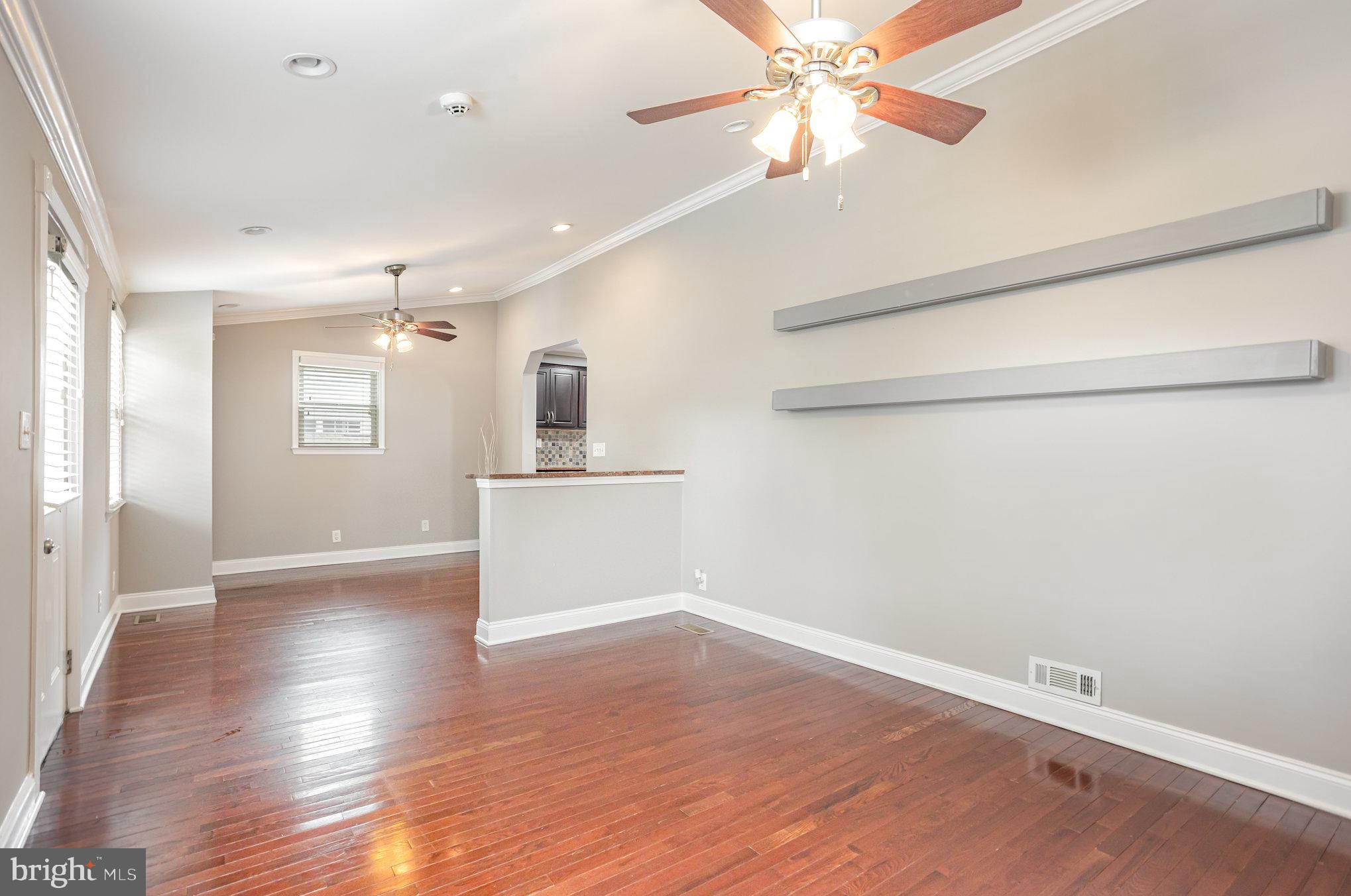 348 Poplar Road Essex, MD 21221 - Photo 10 of 37 Gallery Image 10