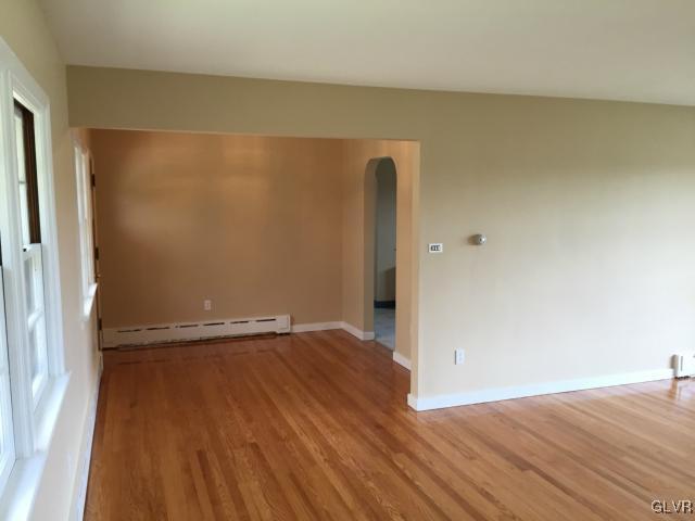 2025 Wirth Road Hellertown, PA 18055 - Photo 4 of 15 Gallery Image 4