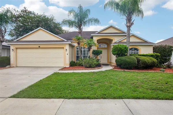 $400,000 | 2302 Towering Oaks Circle, Seffner, FL 33584