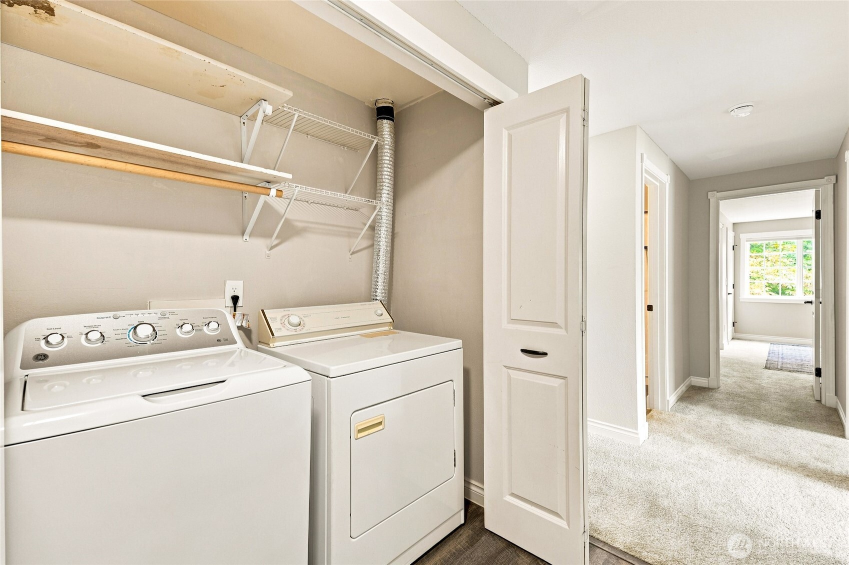 12404 East Gibson Road, Unit L306 Everett, WA 98204 - Photo 13 of 37 Gallery Image 13