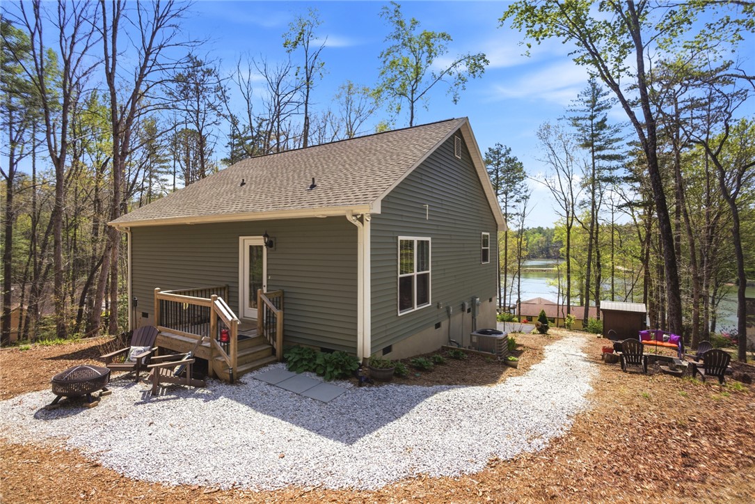 116 Wren Road Mountain Rest, SC 29664 - Photo 22 of 38