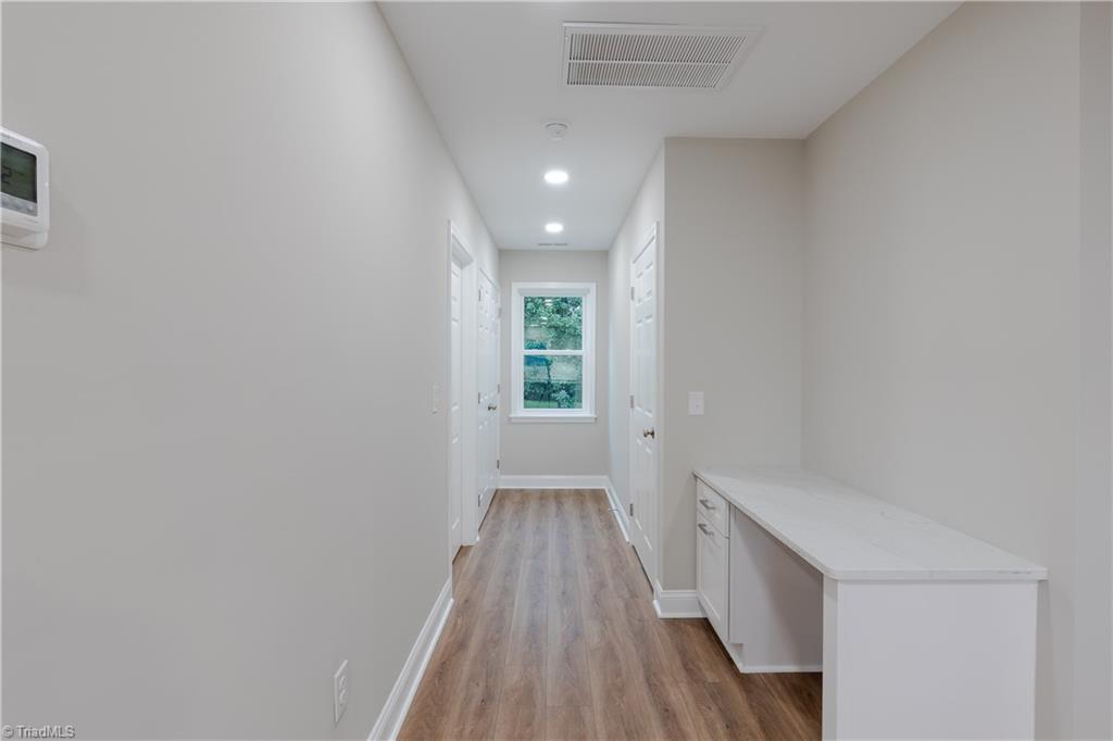 205 South Key Street Pilot Mountain, NC 27041 - Photo 11 of 37