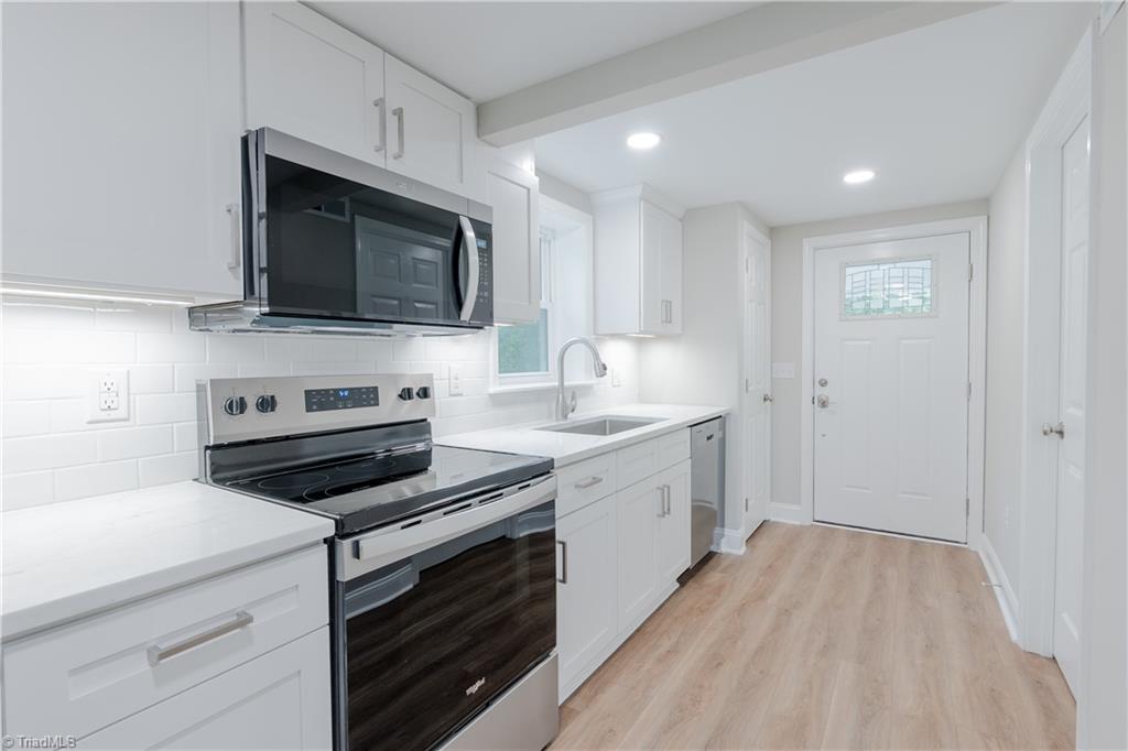 205 South Key Street Pilot Mountain, NC 27041 - Photo 26 of 37