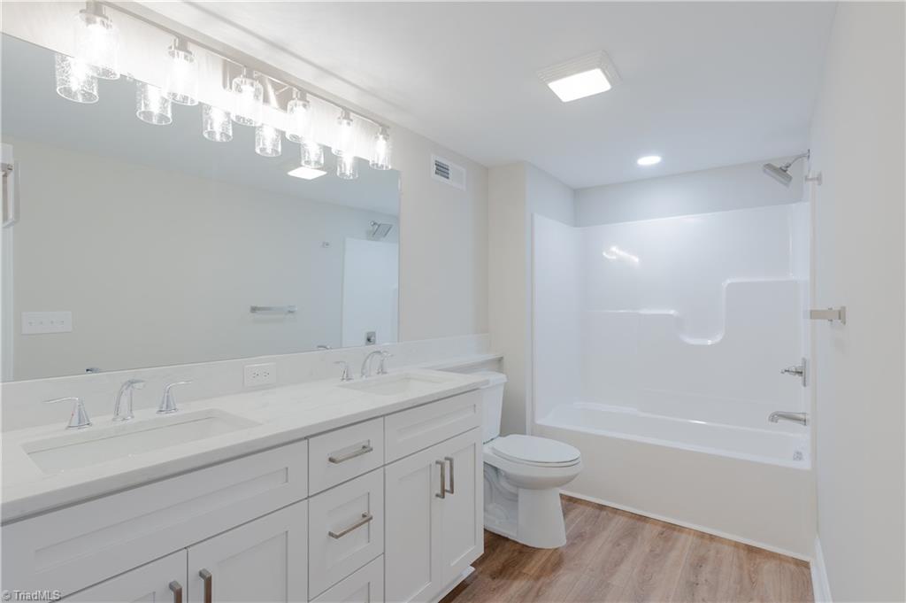 205 South Key Street Pilot Mountain, NC 27041 - Photo 31 of 37