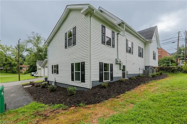 $419,900 | 205 South Key Street, Pilot Mountain, NC 27041