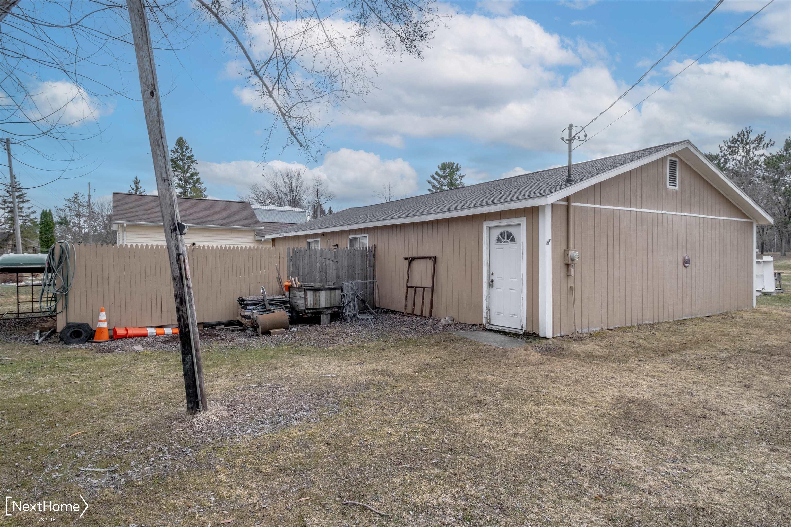 2620 Shady Shores Road Lupton, MI 48635 - Photo 29 of 32 50171142-c229a974-ee00-4e7a-8d01-91c9a5e7d32b.JPG