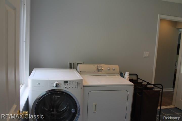1222 Oxford Road Berkley, MI 48072 - Photo 20 of 41 IMG_1375.JPG