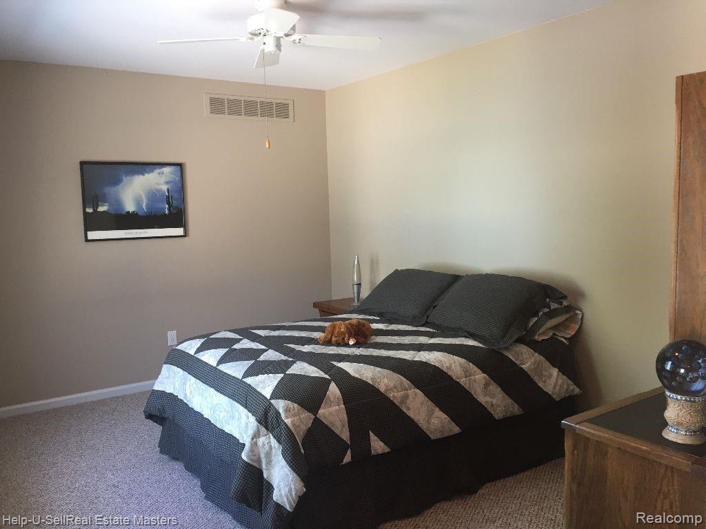 8827 Lakeshore Road Lexington, MI 48450 - Photo 21 of 34 Gallery Image 21