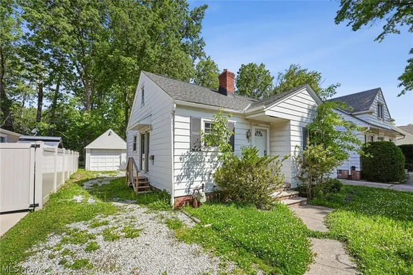 $174,900 | 29107 Fuller Avenue, Wickliffe, OH 44092