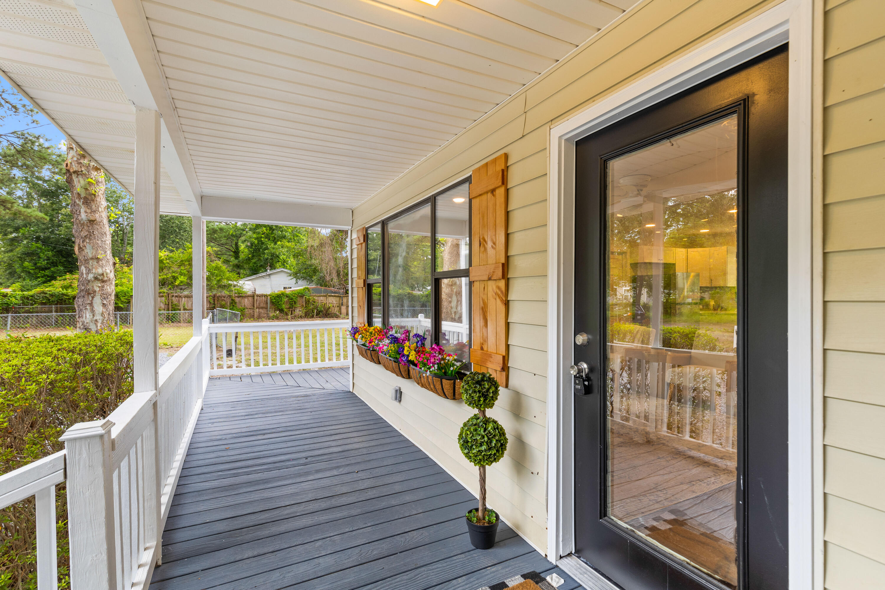 802 Royle Road Ladson, SC 29456 - Photo 6 of 30 1G1A4856