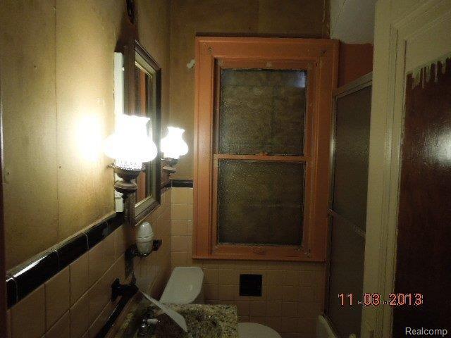 31 Elizabeth Street River Rouge, MI 48218 - Photo 13 of 18 049.JPG