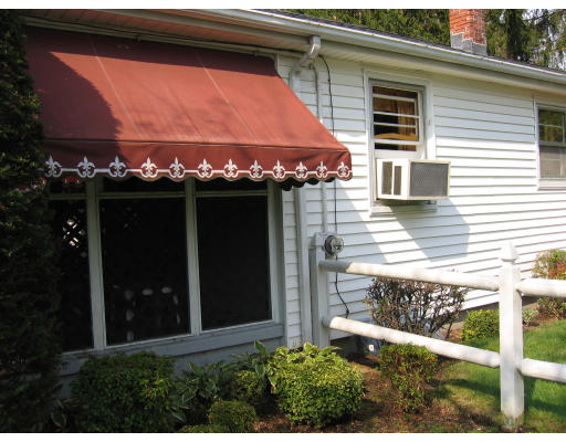 655 Parker Street Springfield, MA 01129 - Photo 16 of 18 Gallery Image 16