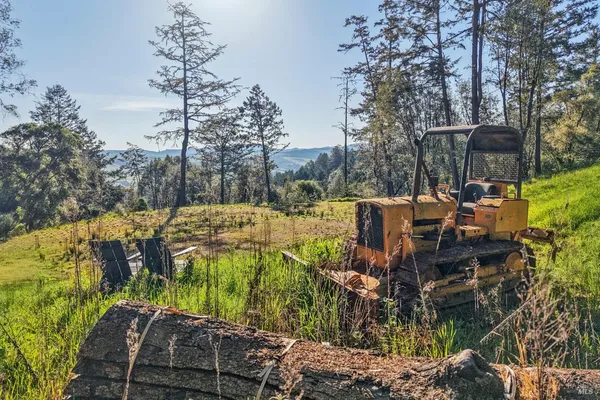 $1,525,000 | 70 Fox Drive, Point Reyes Station, CA 94956