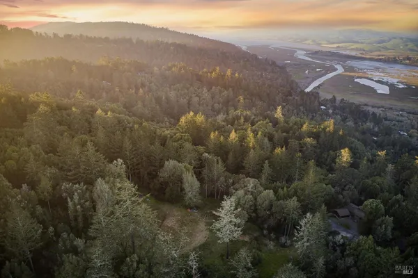 $1,525,000 | 70 Fox Drive, Point Reyes Station, CA 94956