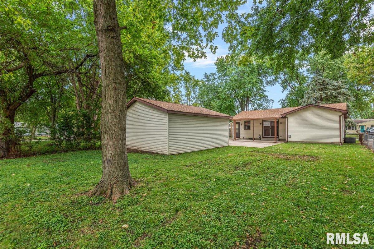 2425 Stokebridge Road Springfield, IL 62702 - Photo 34 of 34 Gallery Image 34